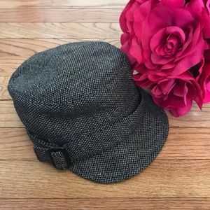 Gray Black and Silver Buckle Bibbed Hat